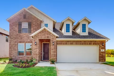 3809 Bluestem Blvd, Lantana, TX 76226