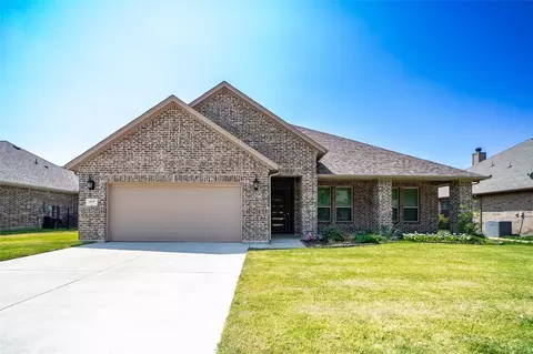 6329 Keyhole Cir, Lake Worth, TX 76135