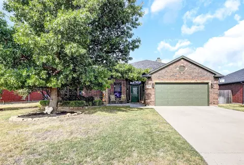 1859 Roadrunner Dr, Weatherford, TX 76088