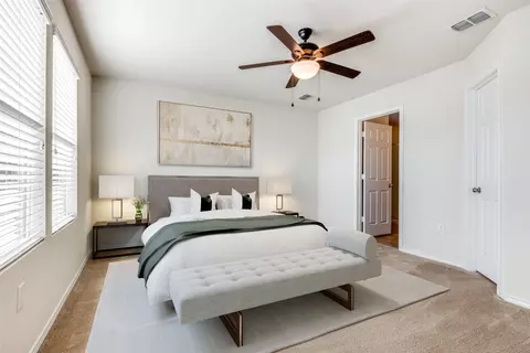 1624 Waggoner Dr, Aubrey, TX 76227