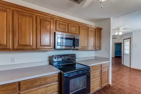 128 E Bradshaw Rd, Springtown, TX 76082 photo 5
