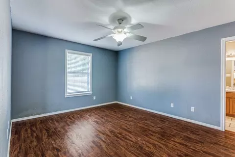 128 E Bradshaw Rd, Springtown, TX 76082 photo 9