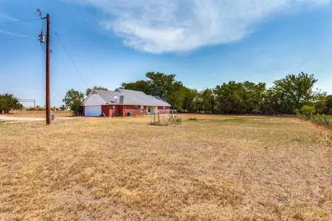 128 E Bradshaw Rd, Springtown, TX 76082 photo 18