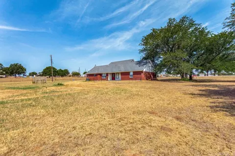 128 E Bradshaw Rd, Springtown, TX 76082 photo 16