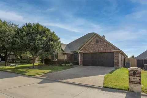 305 Bay Hill Dr, Willow Park, TX 76008