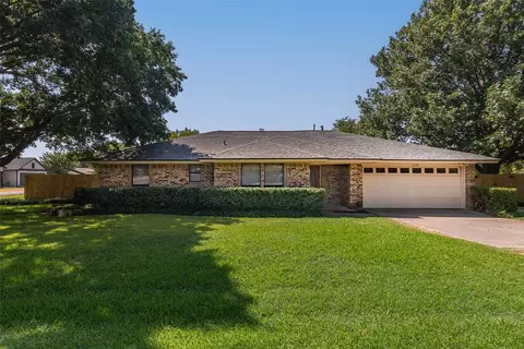 12120 Linkway Dr, Aledo, TX 76008