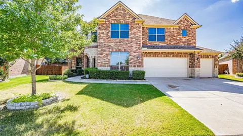 1042 Tara Dr, Burleson, TX 76028