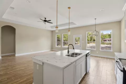 707 E 9th, Kemp, TX 75143 photo 4