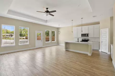 707 E 9th, Kemp, TX 75143 photo 3