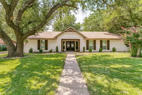 412 Monti Dr, Lewisville, TX 75057