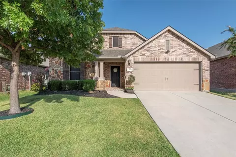 616 Hummingbird Dr, Little Elm, TX 75068