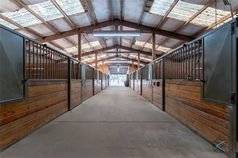 6060 Pinnacle Club Dr, Mabank, TX 75156