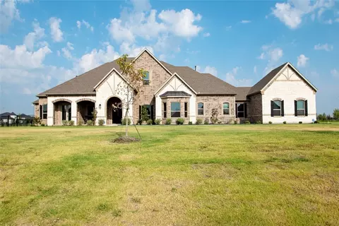 219 Madison Ct, Sunnyvale, TX 75182