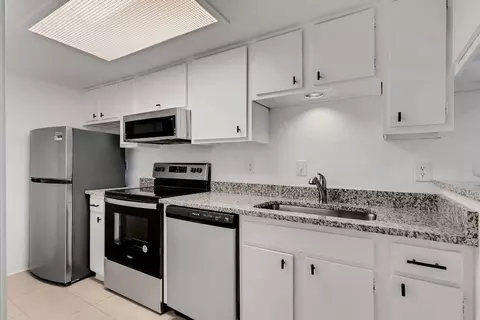 12818 Midway Rd #1082, Dallas, TX 75244