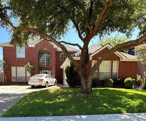 220 Jennifer Ln, Arlington, TX 76002