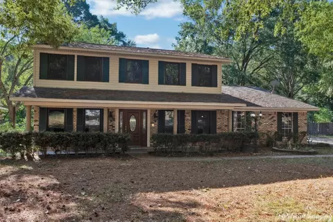 9521 Pitch Pine Dr, Shreveport, LA 71118