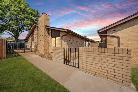 903 Shady Creek Ln, Bedford, TX 76021