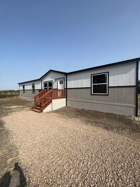726 County Rd 4040, Ector, TX 75439 photo 5