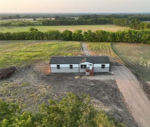 652 County Rd 4040, Ector, TX 75439