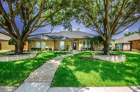 809 Autumn Hill Dr, Wylie, TX 75098