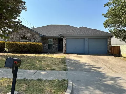 6656 N Park Dr, Watauga, TX 76148