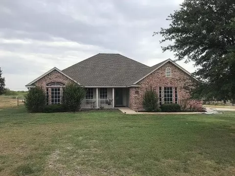 221 Odessa Dr, Haslet, TX 76052