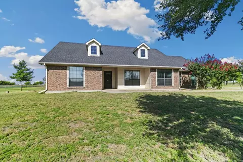 111 Harli Dr, Trenton, TX 75490