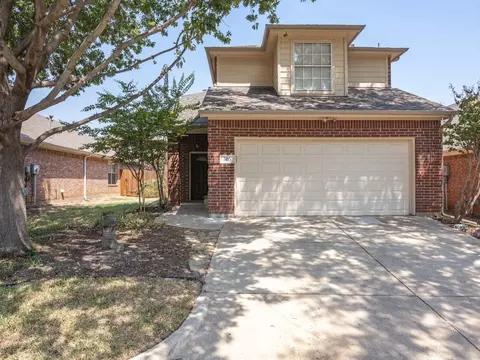 505 Horse Shoe Dr, Euless, TX 76039