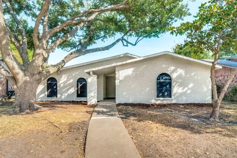 6233 Fallbrook Dr, Garland, TX 75043