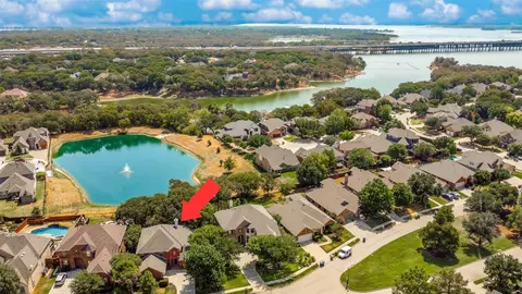 240 Barkley Dr, Hickory Creek, TX 75065