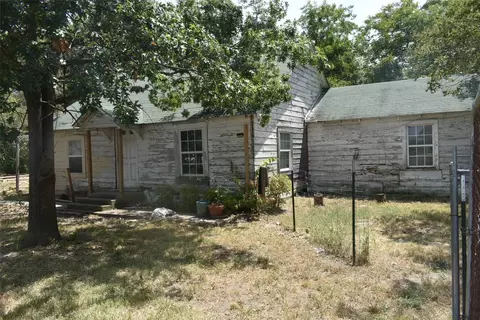 515 Jackson St, Farmersville, TX 75442