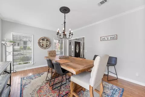 912 Glen Abbey Dr, Mansfield, TX 76063