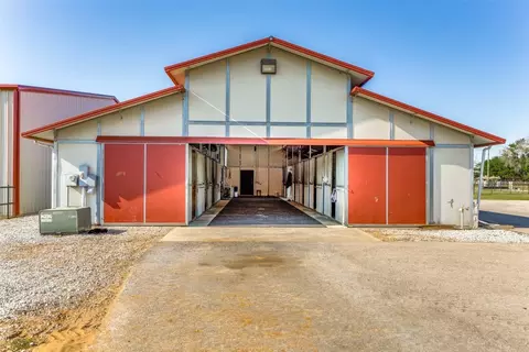 10529 Strittmatter Rd, Pilot Point, TX 76258 photo 6