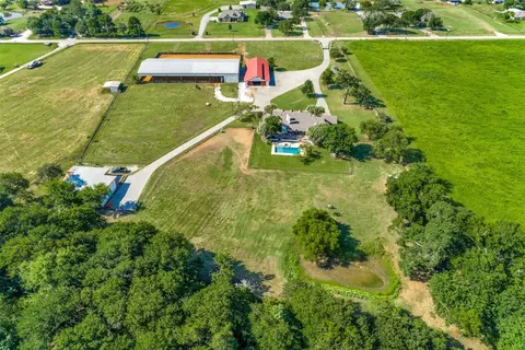 10529 Strittmatter Rd, Pilot Point, TX 76258