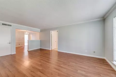 4816 Amesbury Dr #127, Dallas, TX 75206