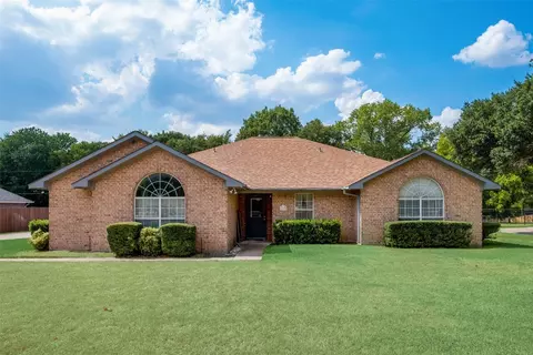 109 Kings Creek Dr, Terrell, TX 75161