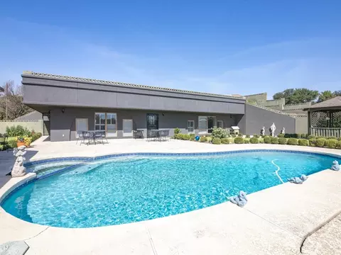 501 E Prince St, Decatur, TX 76234