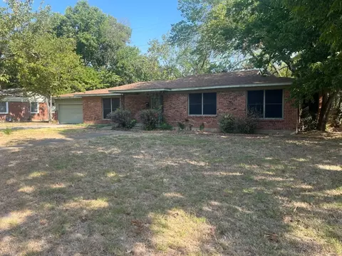 7301 Briley Dr, North Richland Hills, TX 76180