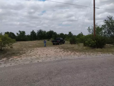 4929 Peachtree Cir, Granbury, TX 76048