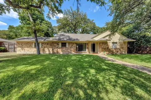307 W Rio Grande St, Garland, TX 75041