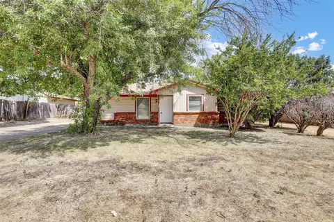 739 Rolling Ridge Ln, Duncanville, TX 75116