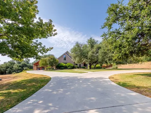 709 County Road 554, Brownwood, TX 76801