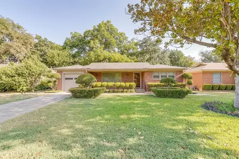 5472 Santa Marie Ave, Fort Worth, TX 76114