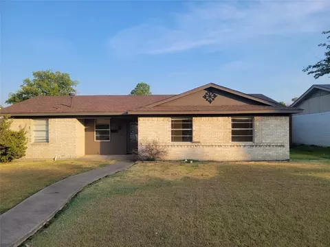 705 Malibu Dr, Garland, TX 75043