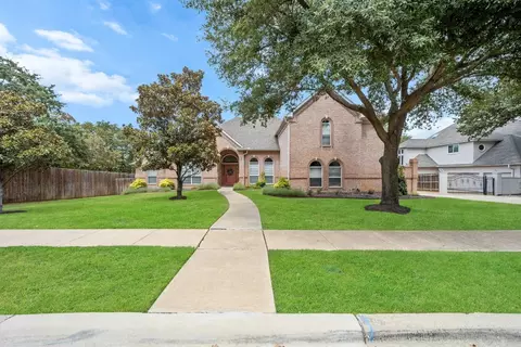 2000 Reynolds Dr, Colleyville, TX 76034