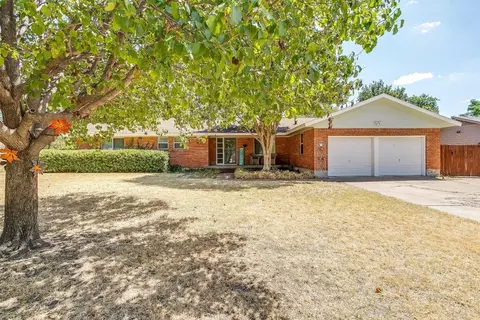 7018 Richlynn Ter, Richland Hills, TX 76118