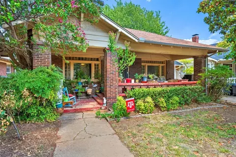 2218 Mistletoe Blvd, Fort Worth, TX 76110