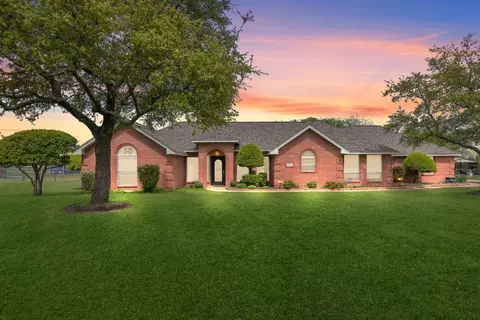1421 Ashford Ln, Midlothian, TX 76065