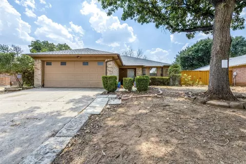 2801 Southpark Ln, Fort Worth, TX 76133