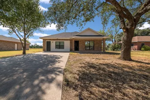 107 Silver Fox, Lacy Lakeview, TX 76705
